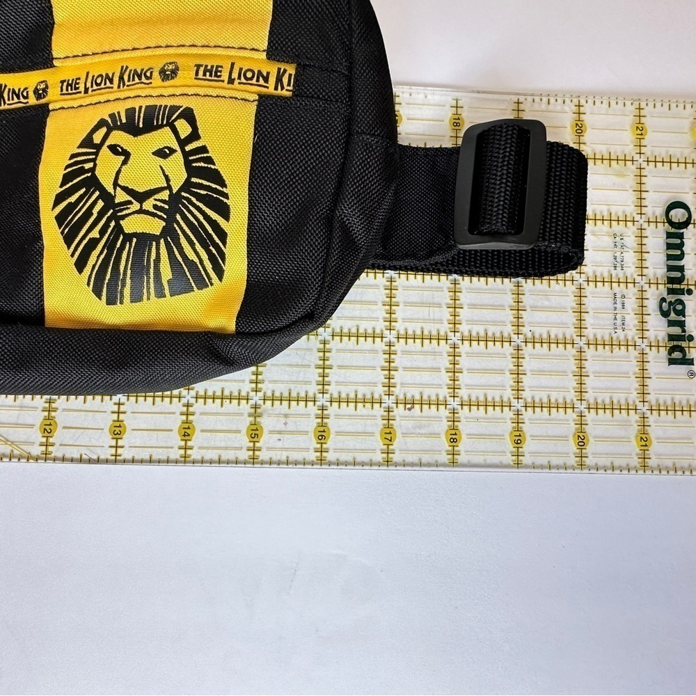 Disney’s The Lion King Broadway Musical Crossbody Bag - Picture 8 of 8